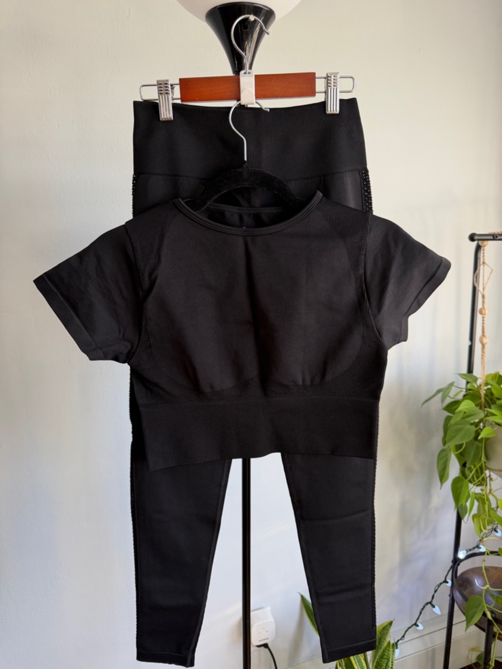 refuge | Black Crop Top and Leggings set | Size Medium